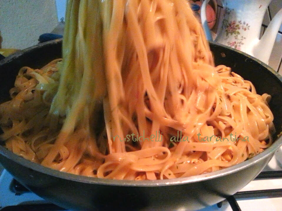 Rustichelli alla tarantina, spaghetti alla tarantina, cozze