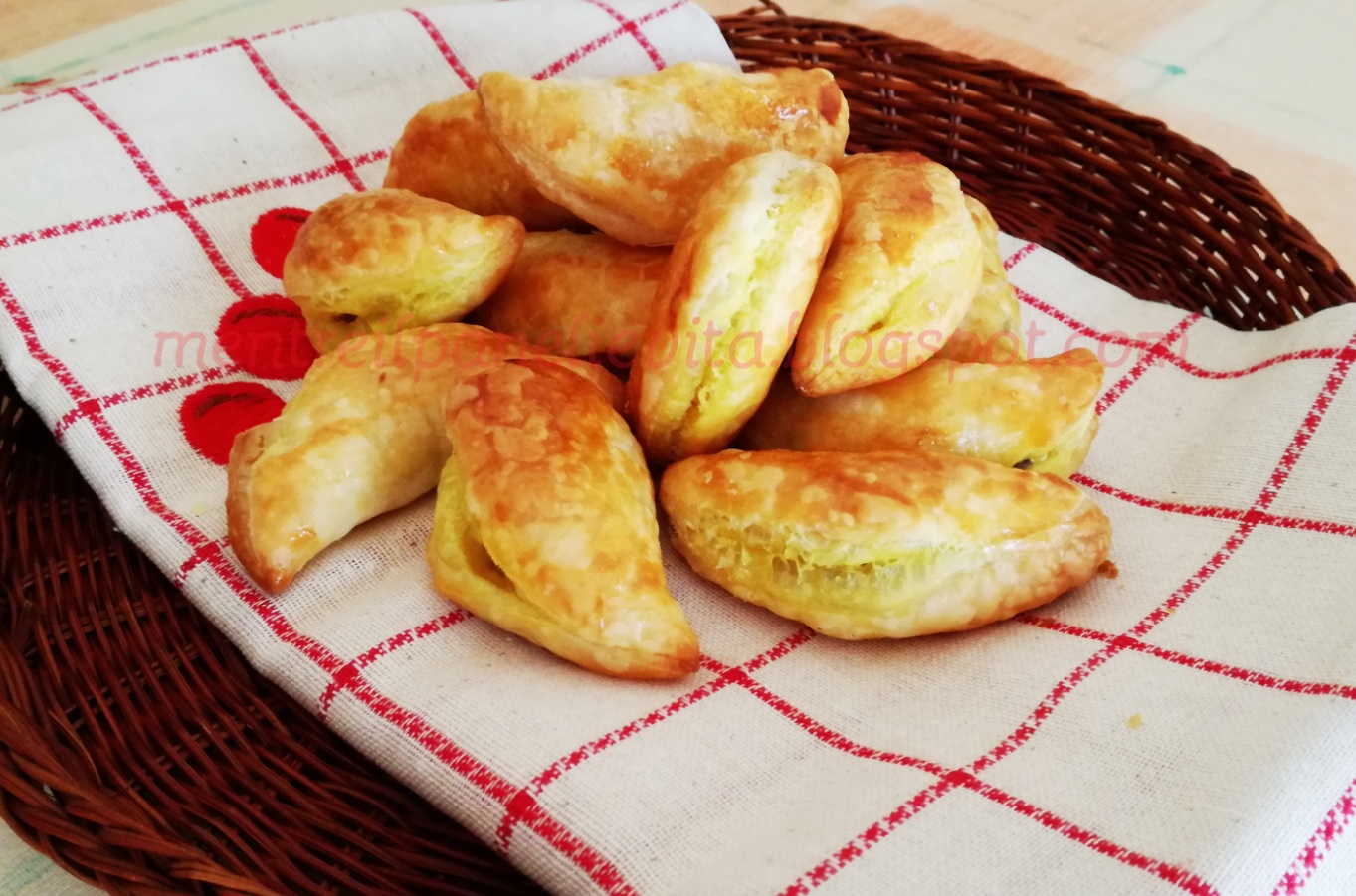 Rustici con cipollotto