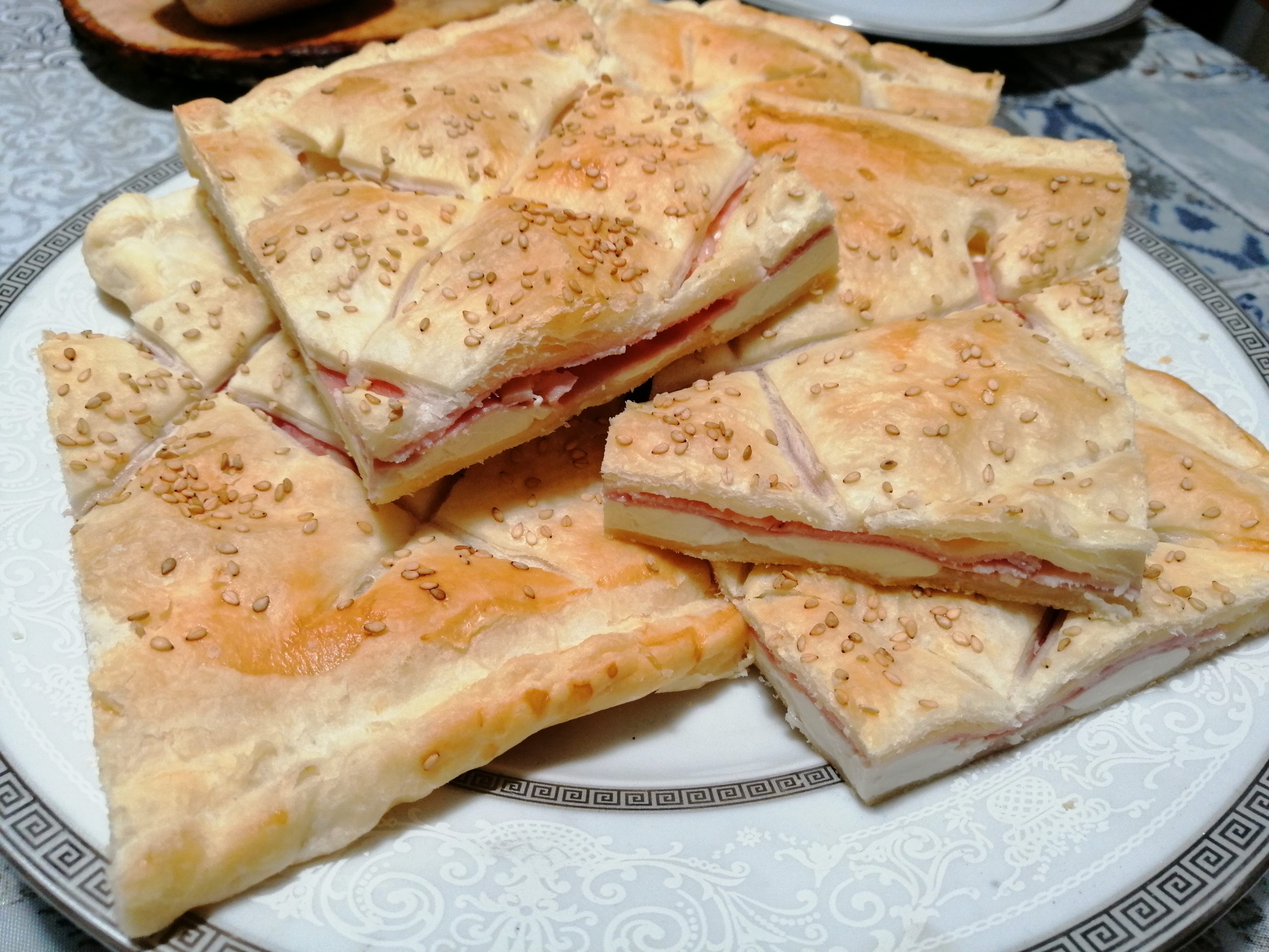 Rustico salato con semi di sesamo