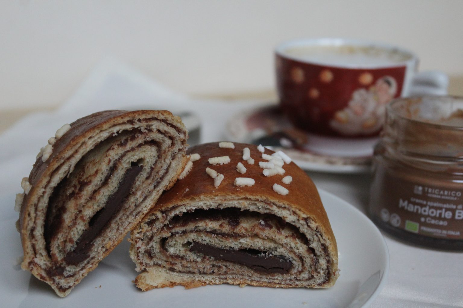 Saccottini al cioccolato e mandorle fatti in casa