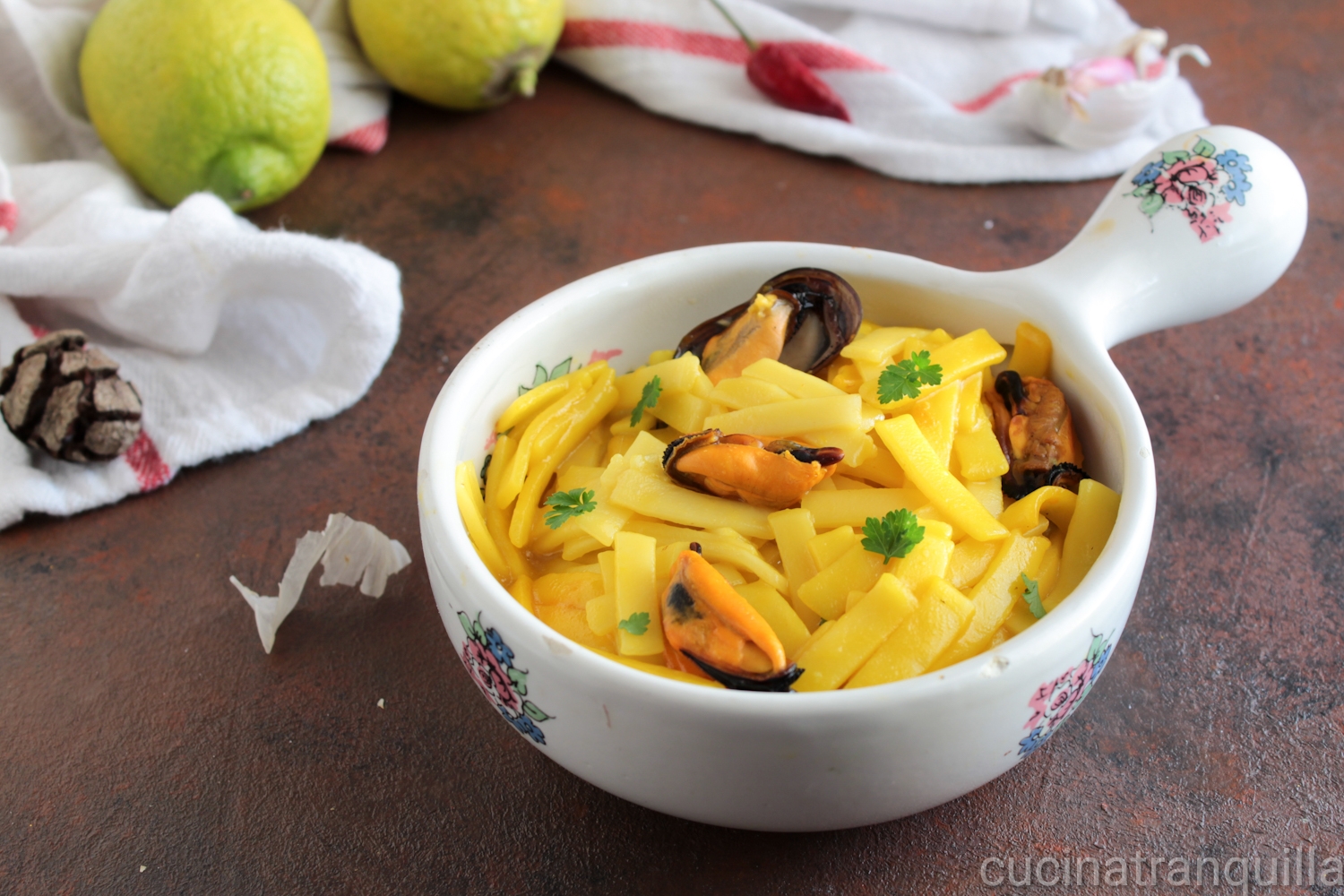 Sagne abruzzesi con cozze e zafferano