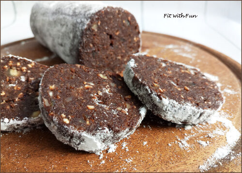 Salame di cioccolato con cacao e senza cottura