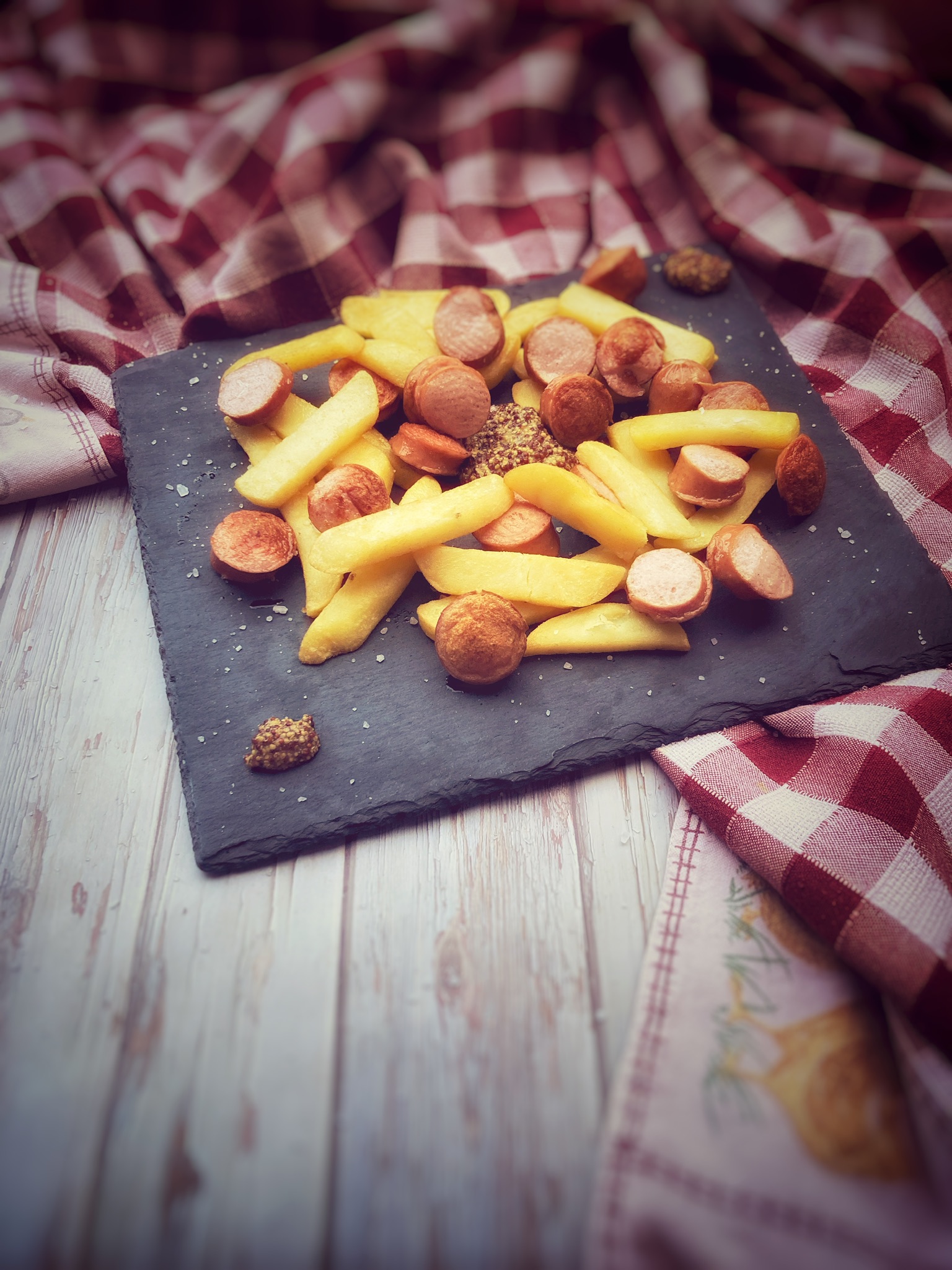 Salchipapa (perù)