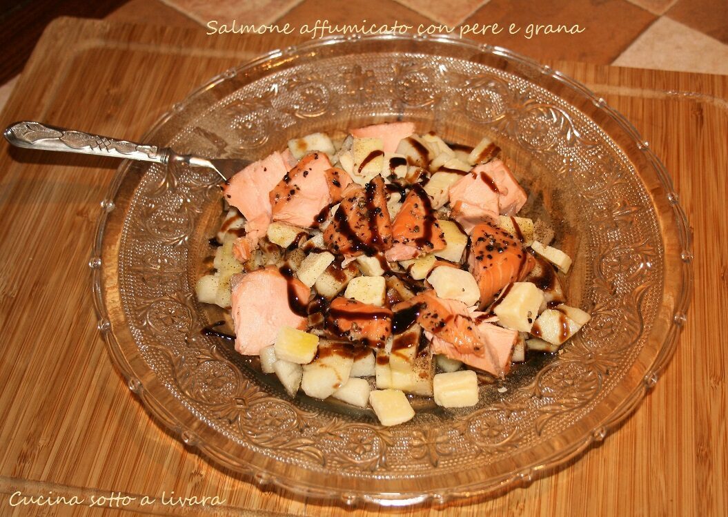 Salmone affumicato con pere e grana