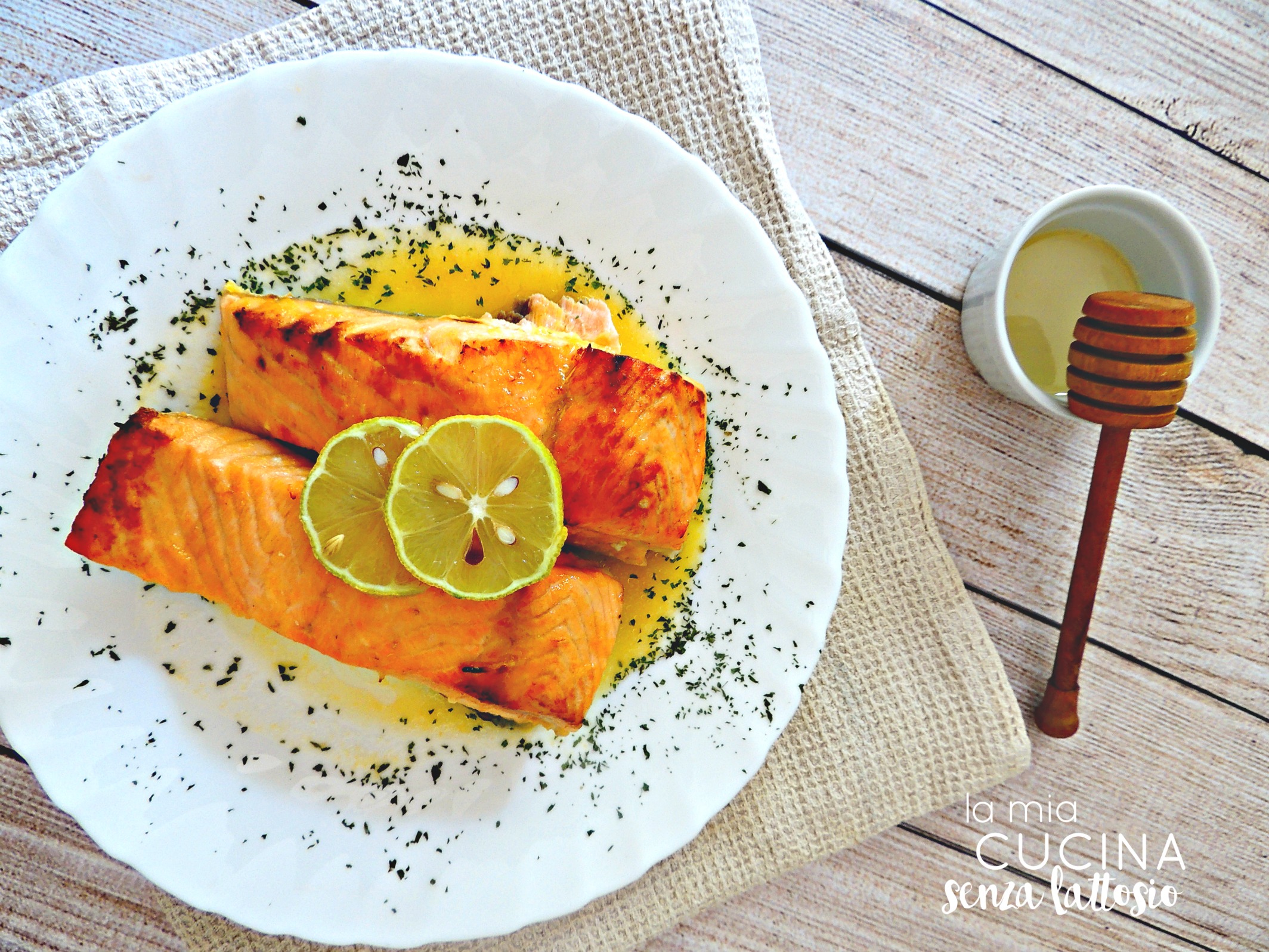 Salmone agli agrumi in crosta di miele