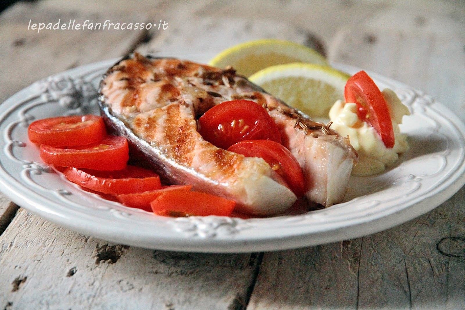 SALMONE GRIGLIATO AL FINOCCHIETTO SELVATICO