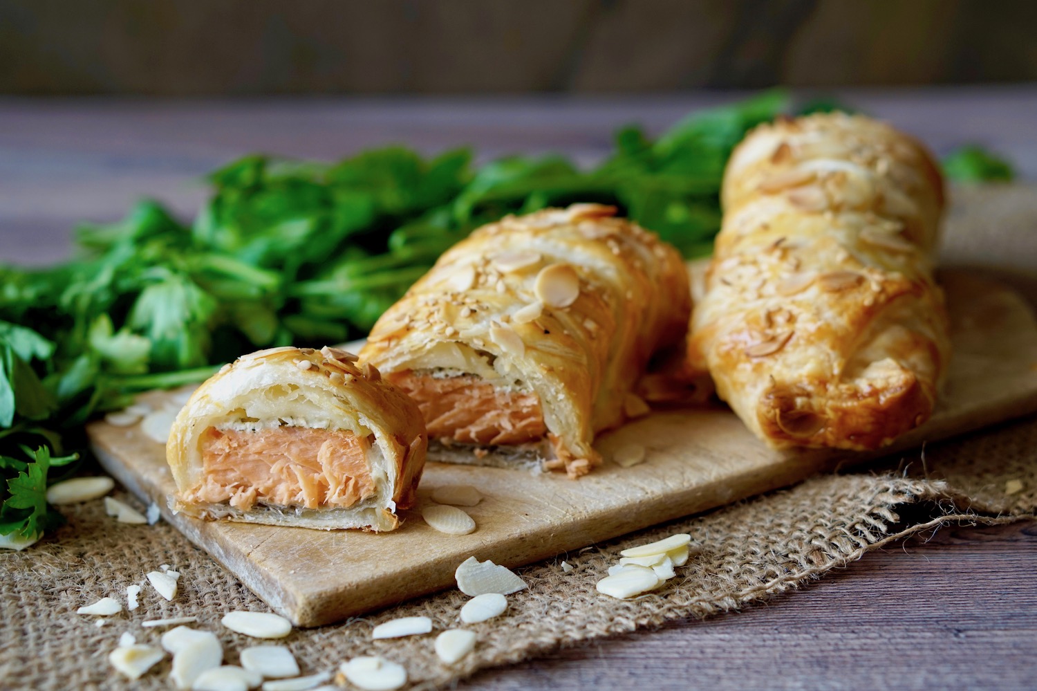 Salmone in crosta di sfoglia, facile e veloce