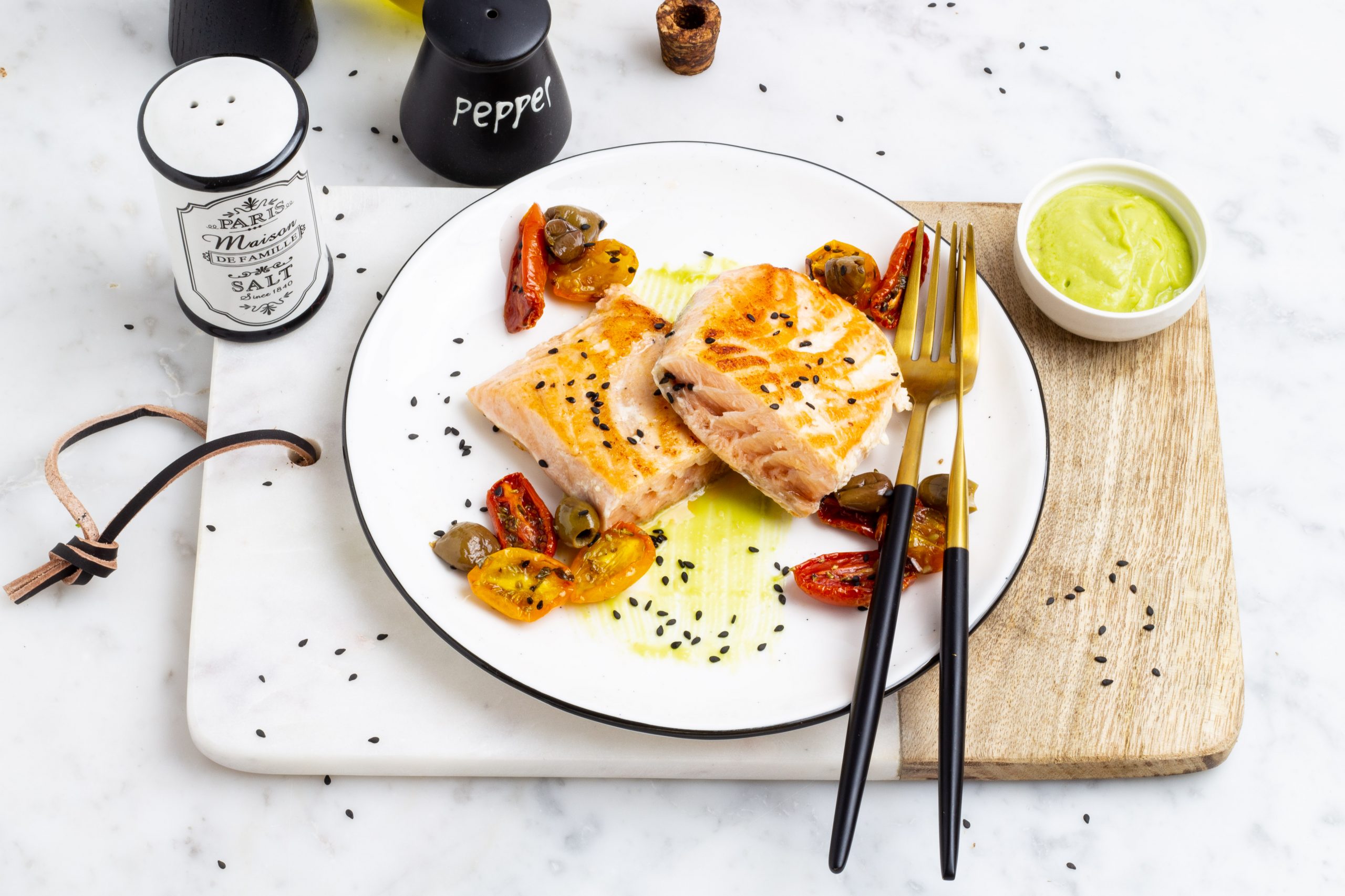 Salmone norvegese cbt con pomodori confit