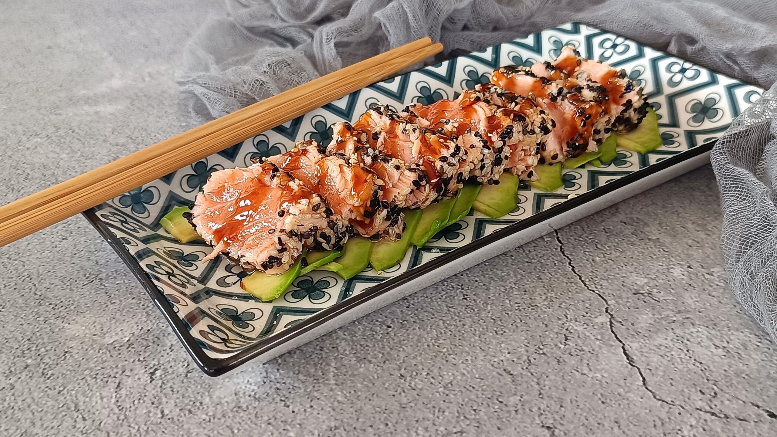 Salmone scottato sake tataki