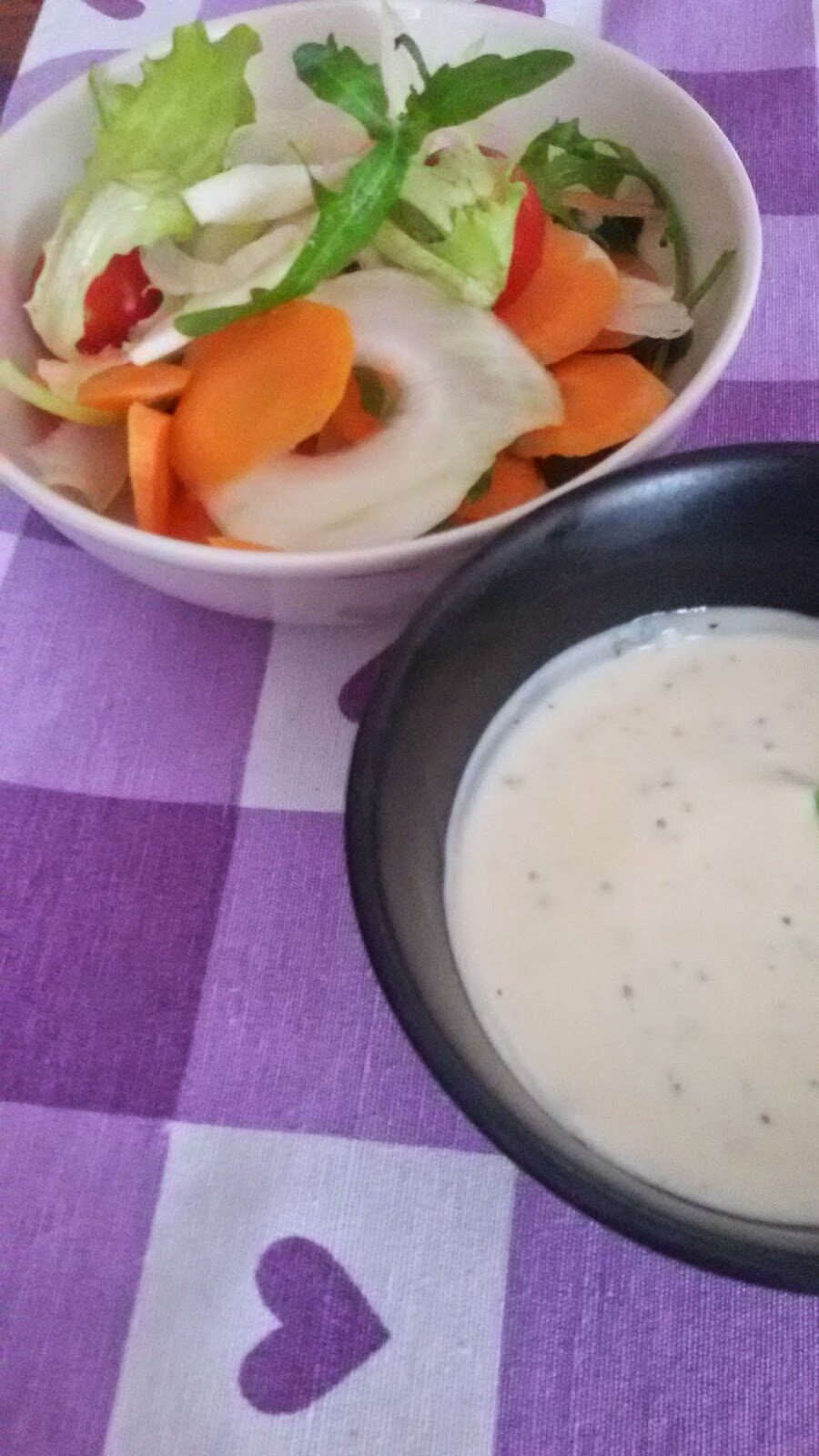 Salsa allo yogurt (di soia) per insalata