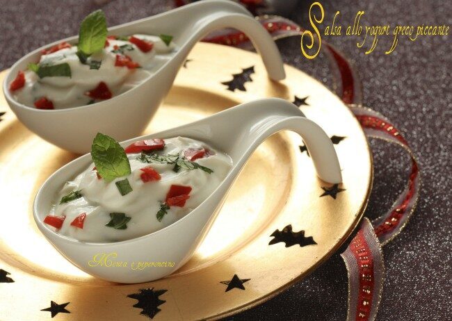Salsa allo yogurt greco piccante