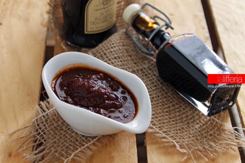 Salsa BBQ all’aceto balsamico fatta in casa