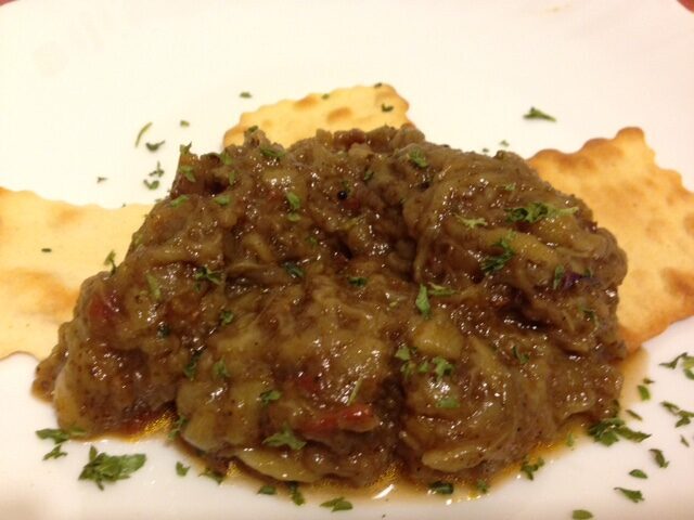 Salsa di melanzane indiana (baigan bharta)