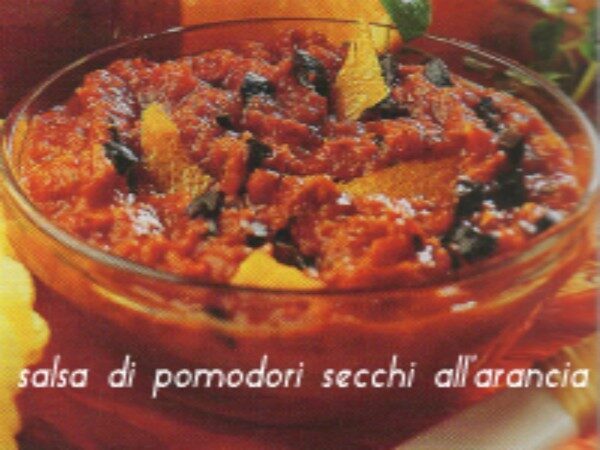Salsa di pomodori secchi e arance