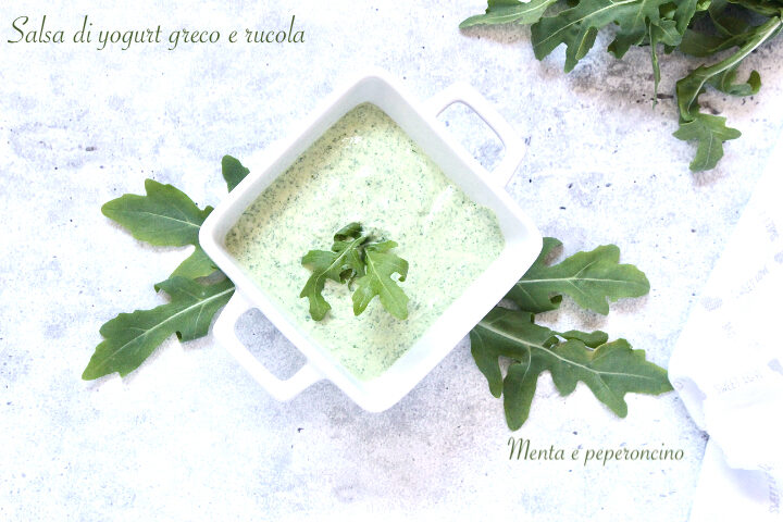 Salsa di yogurt greco e rucola
