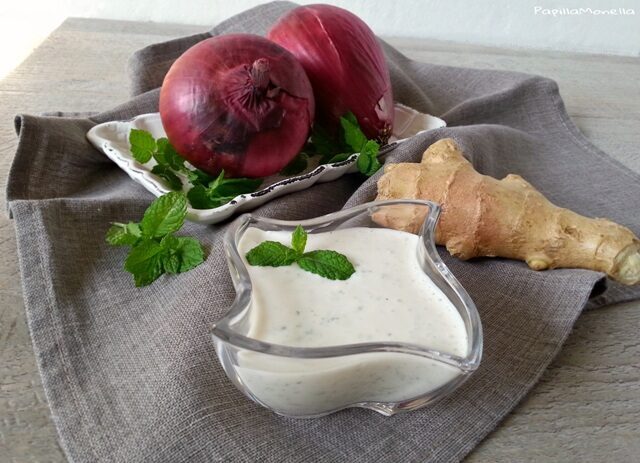 Salsa greca alla menta con zenzero e Tropea