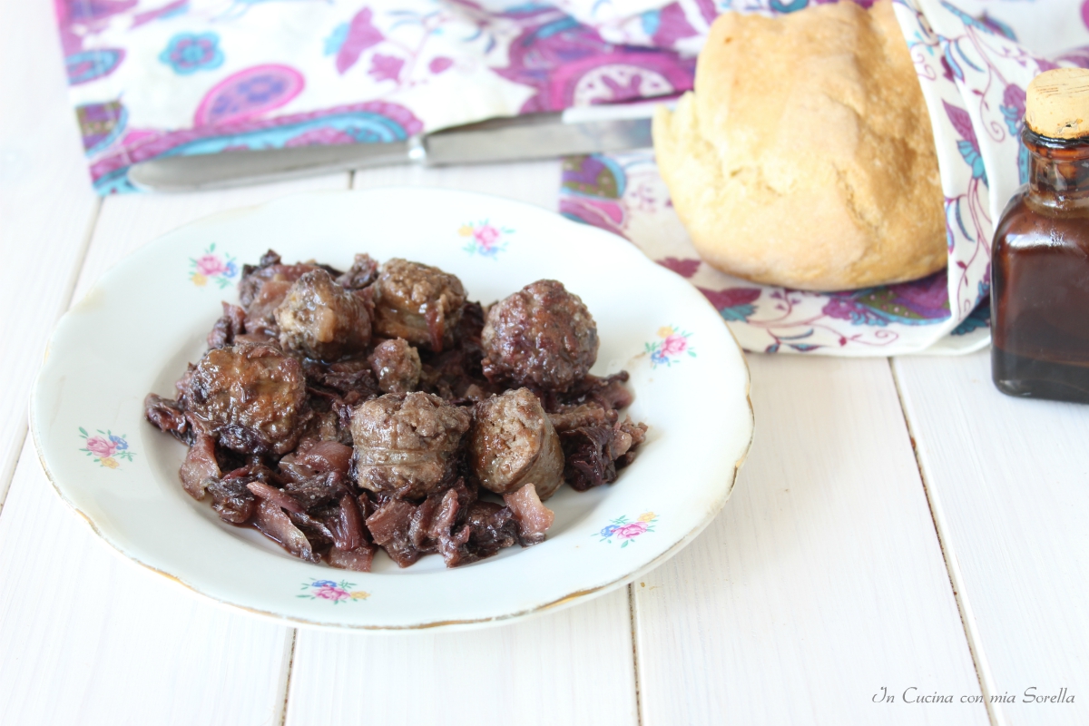 Salsiccia con radicchio all’aceto balsamico