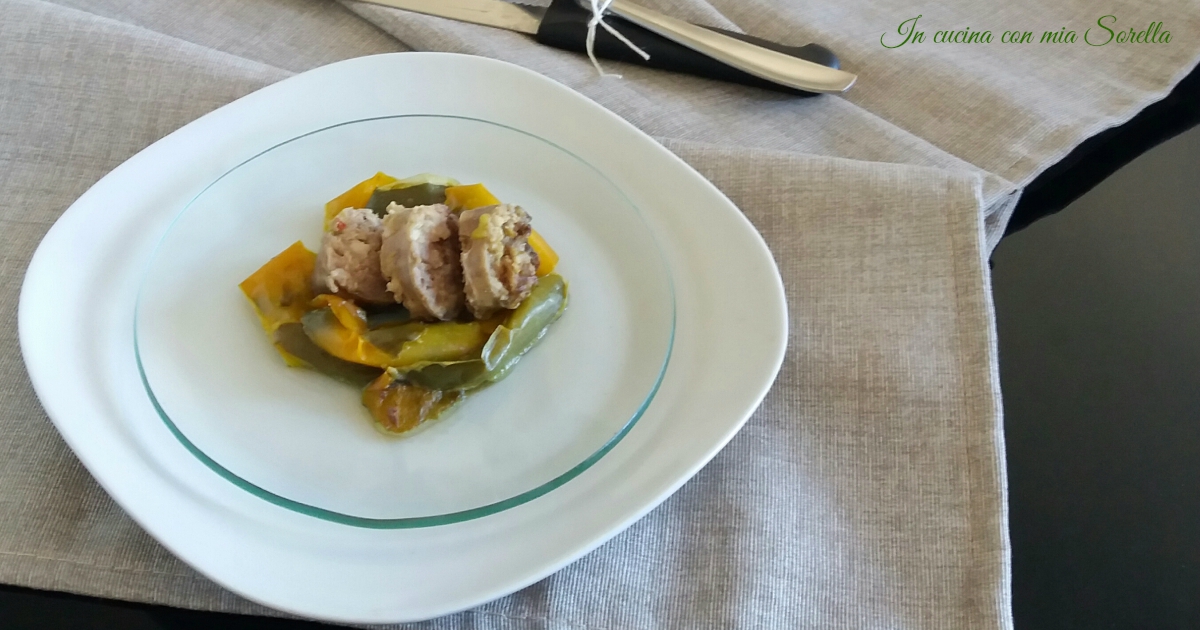 Salsiccia e peperoni in padella