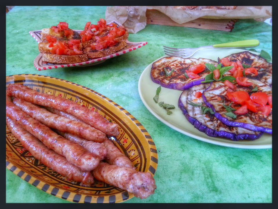 Salsiccia sul barbecue
