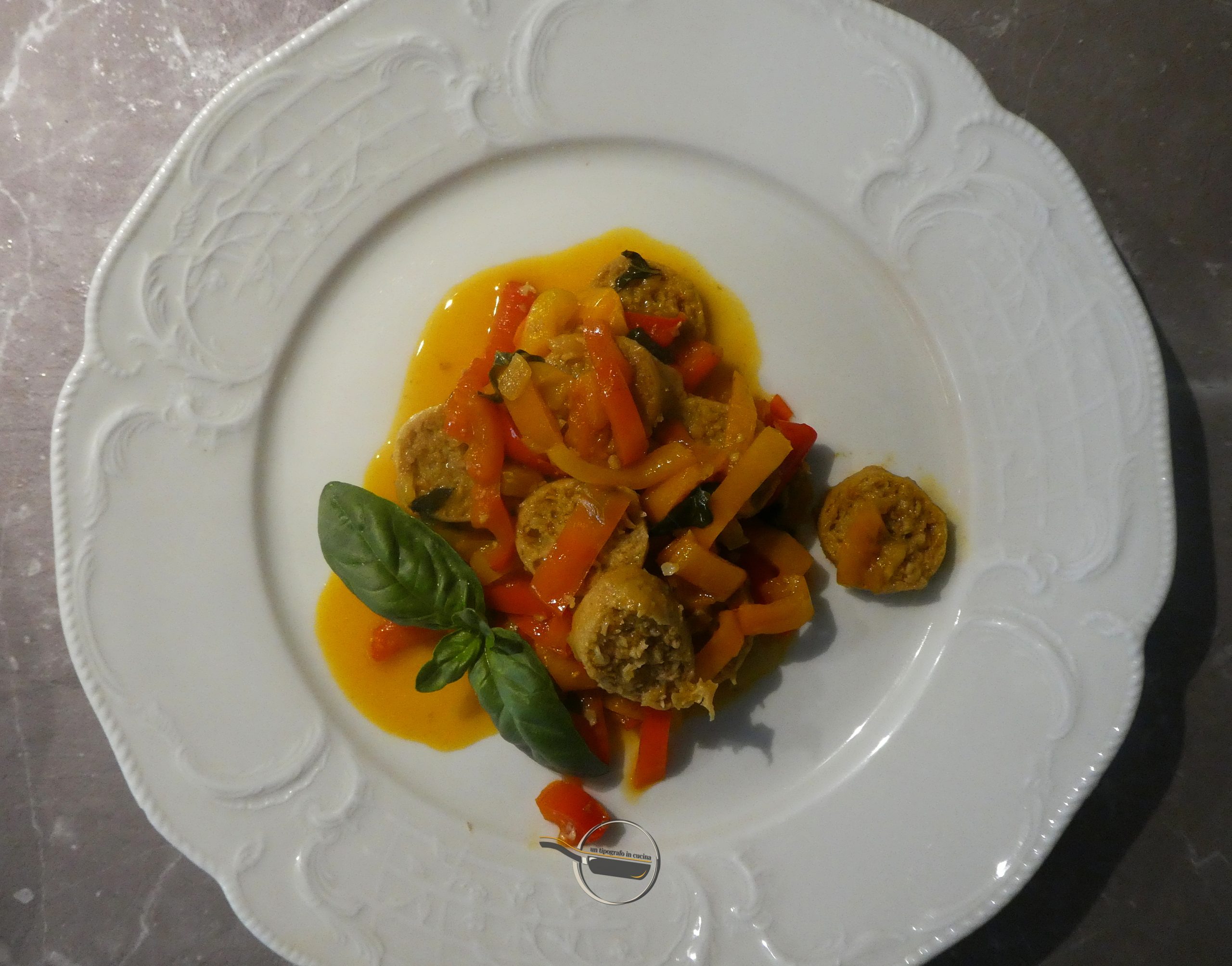 Salsiccia vegana e peperoni