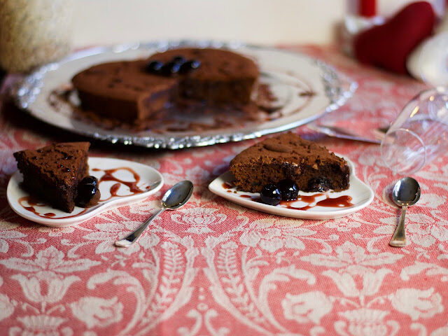 San valentino: torta cioccolato e amarene