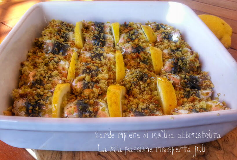 Sarde ripiene di mollica abbrustolita