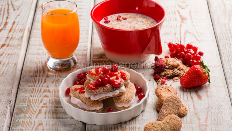 Savoiardi farciti con crema al cocco : croccanti tentazioni