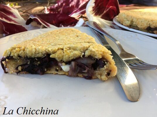 Sbriciolata al radicchio, asiago e prosciutto
