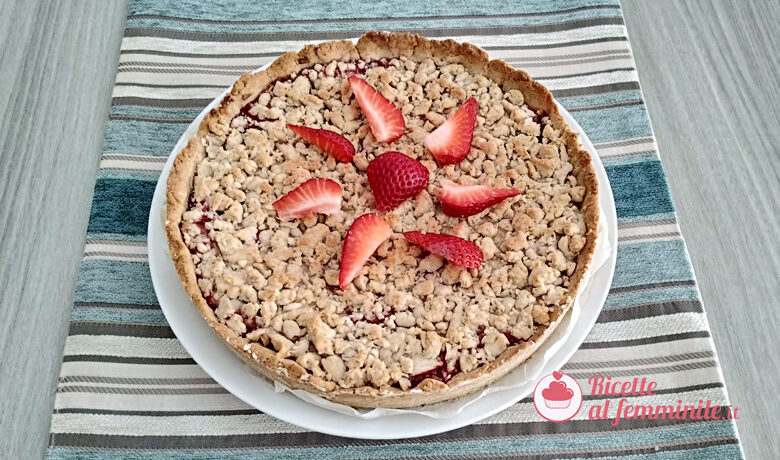 Sbriciolata alle fragole e ricotta