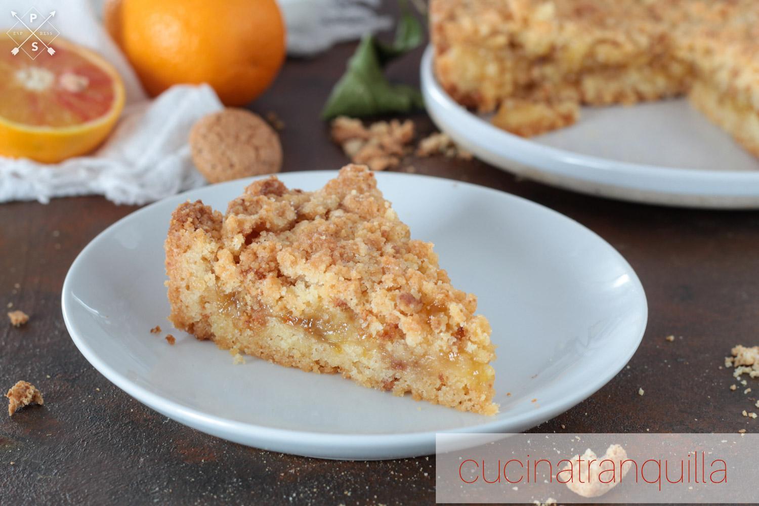 Sbriciolata con amaretti e marmellata di arance