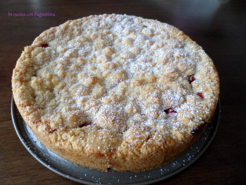 Sbriciolata ricotta e fragole