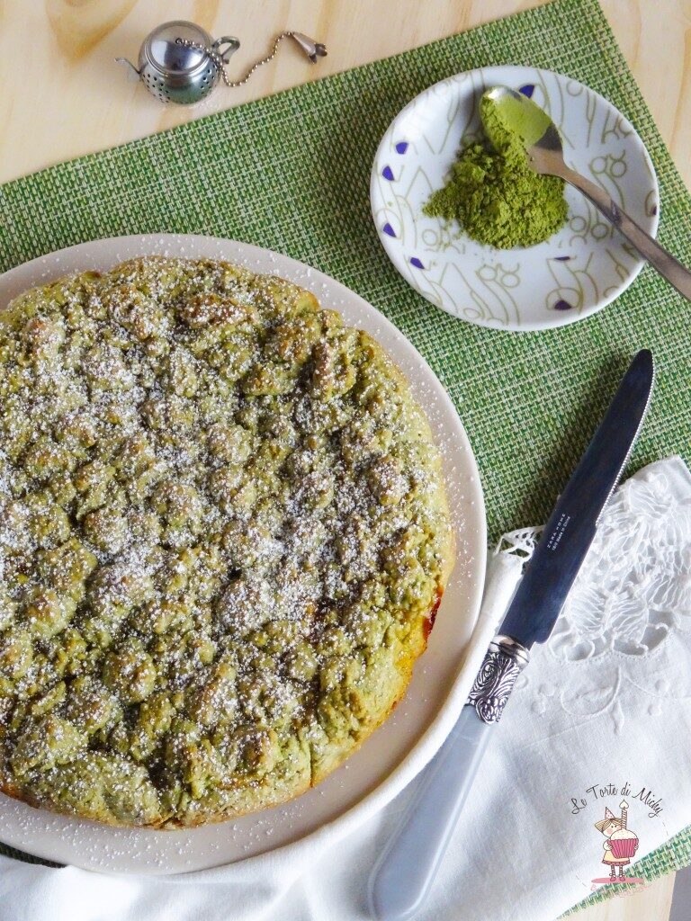 Sbrisolona al tè macha e confettura di albicocche