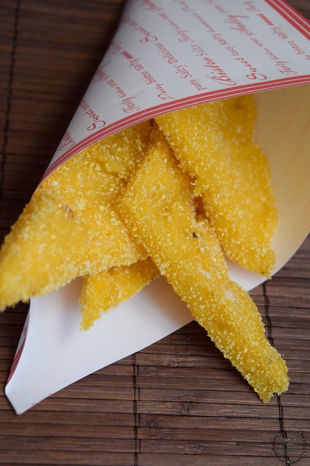 Scagnuzielli napoletani (triangoli di polenta)