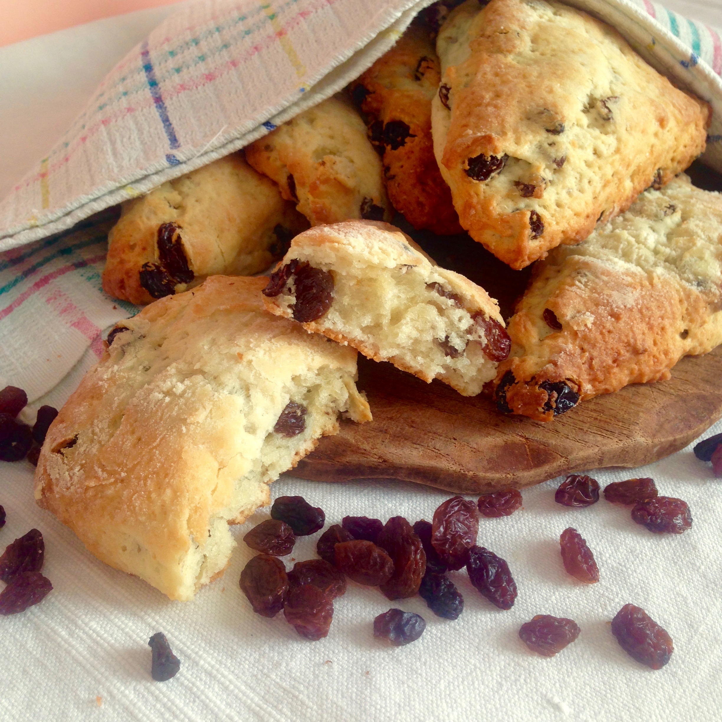 Scones all’uvetta