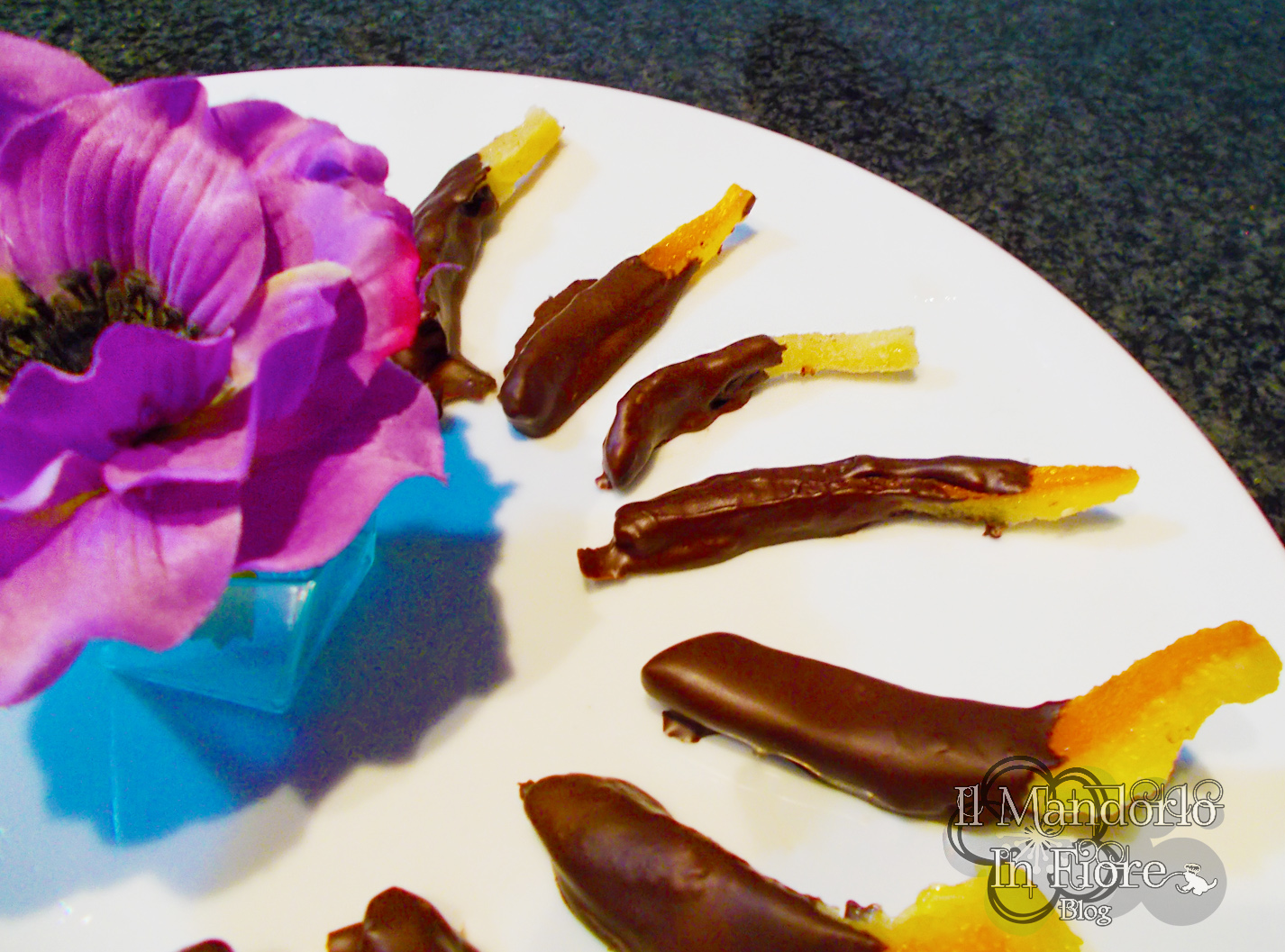 Scorze di arancia al cioccolato