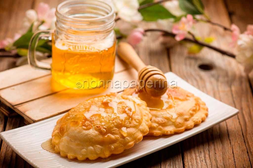 Seadas: i segreti per preparare questo tipico dolce sardo