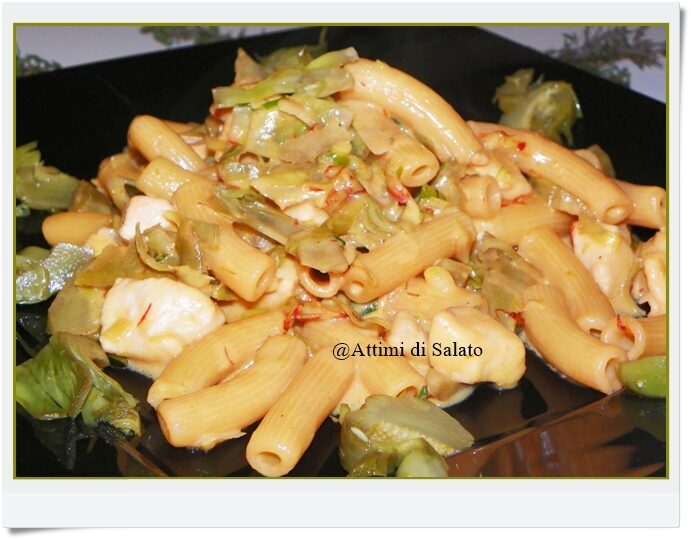 Sedanini con pollo zafferano e carciofi