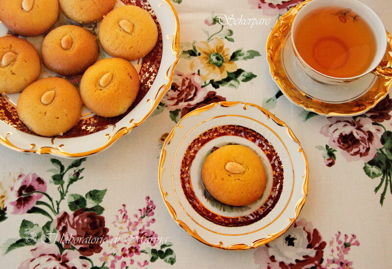 Sekerpare biscoti sciroppati