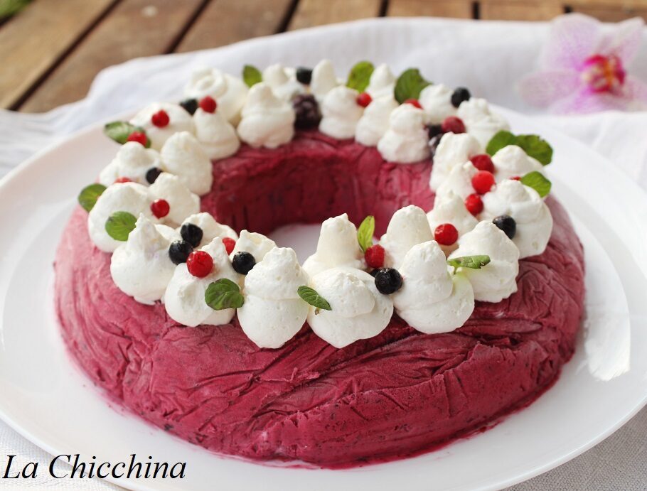 Semifreddo ai frutti di bosco