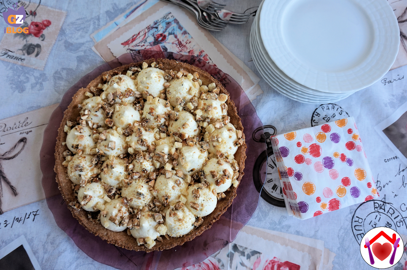 Semifreddo alla birra con croccante di mandorle e sesamo