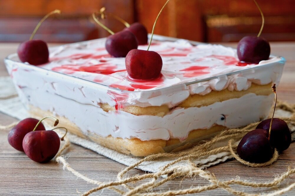 Semifreddo all’amarena e savoiardi