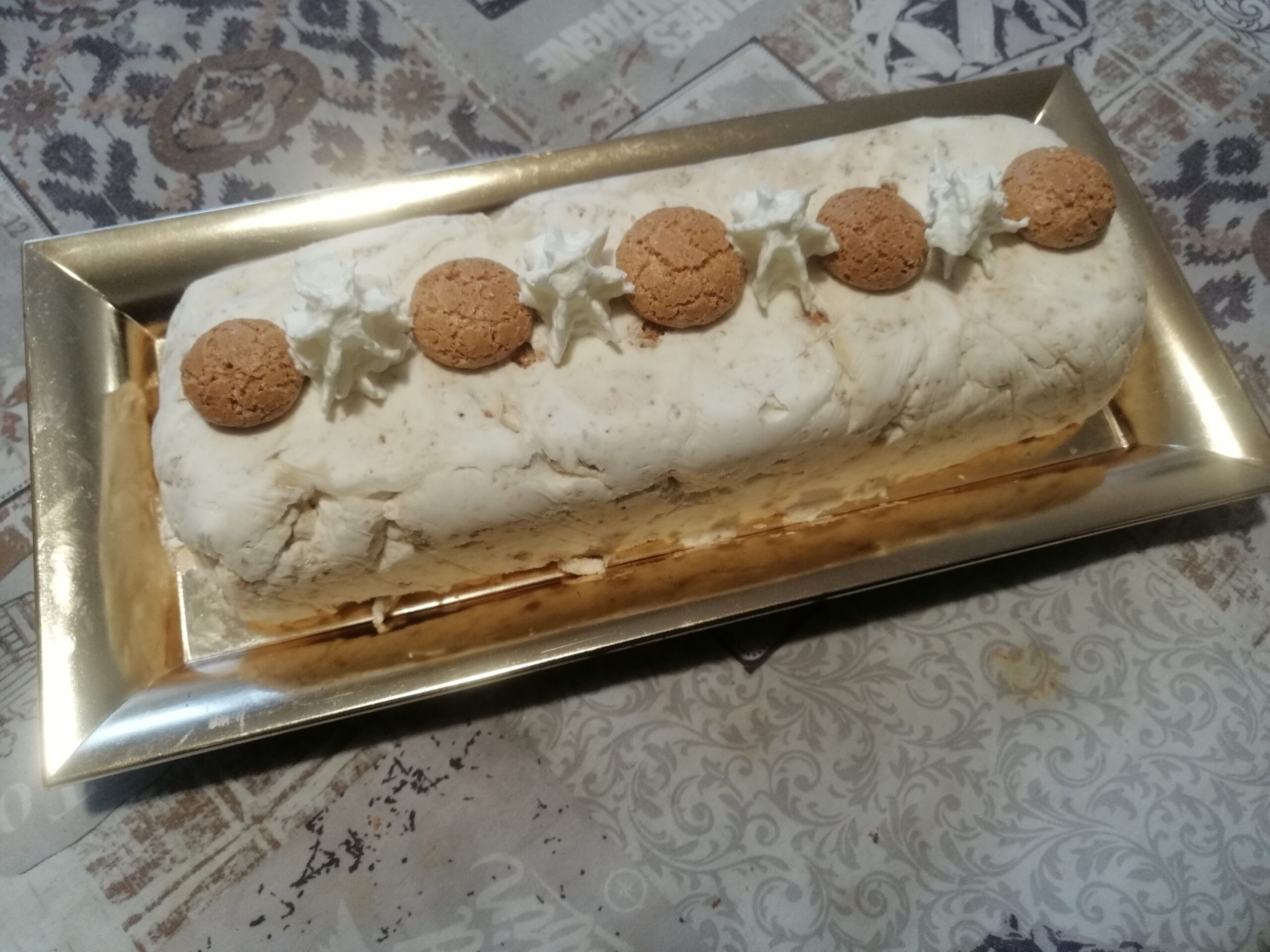 Semifreddo all’amaretto senza uova