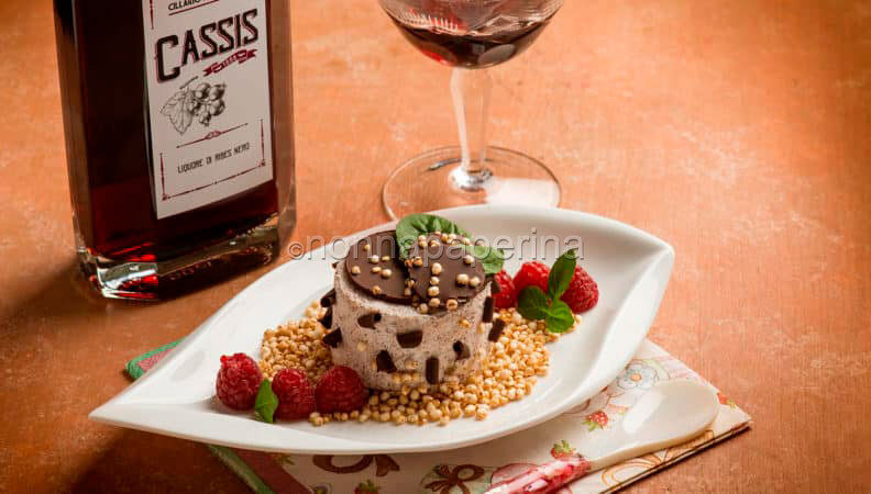 Semifreddo con stracciatella alla menta, un dessert adatto a tutti