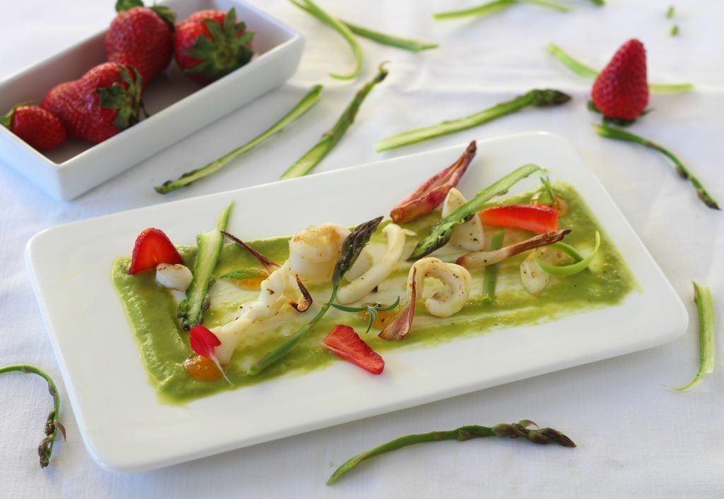 Seppie con arancia e crema di gambi di asparago