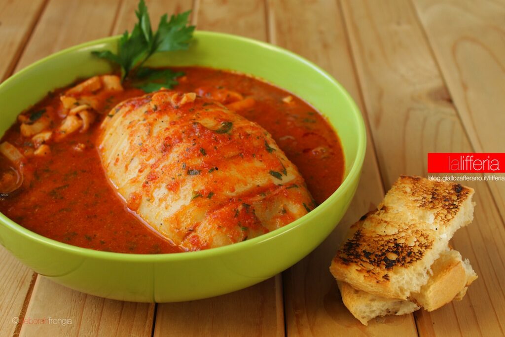 Seppie in umido in salsa piccante