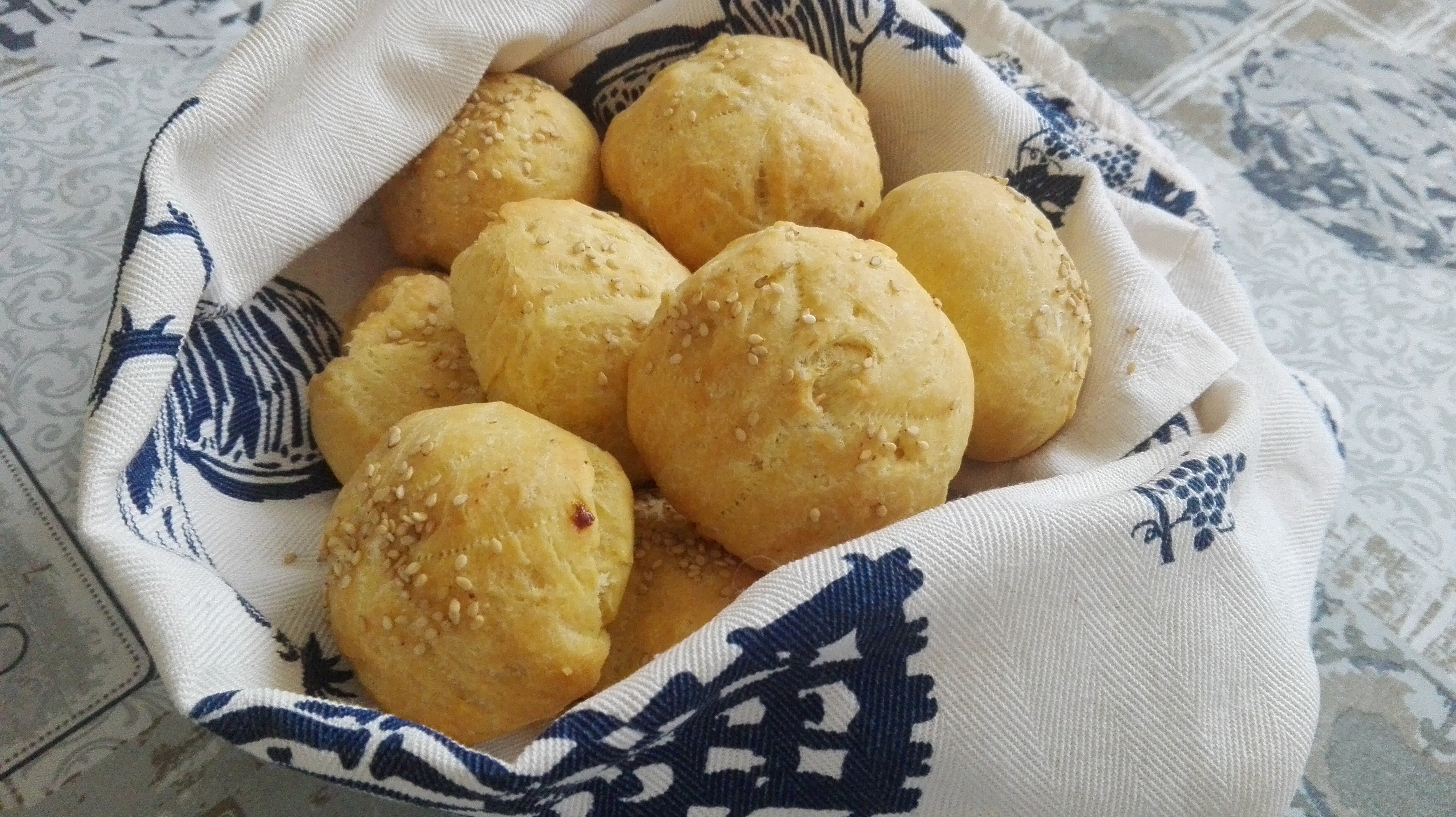 Sesambrötchen-panini al sesamo