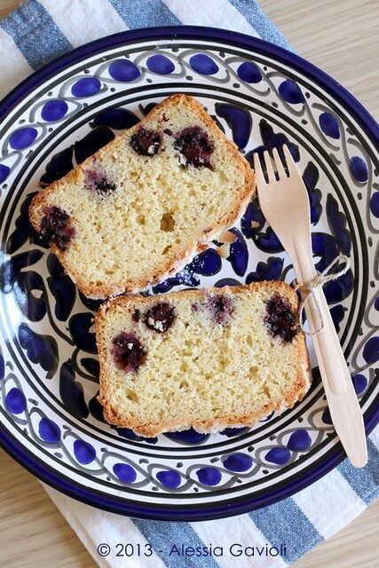 Settembre: cake alle more con farina di farro