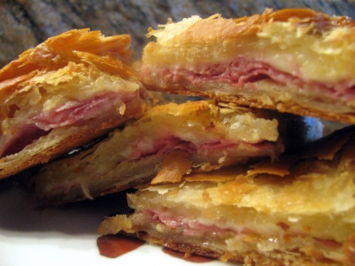 Sfoglia allo stracchino e prosciutto