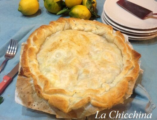 Sfogliata al salmone, patate e formaggio cremoso