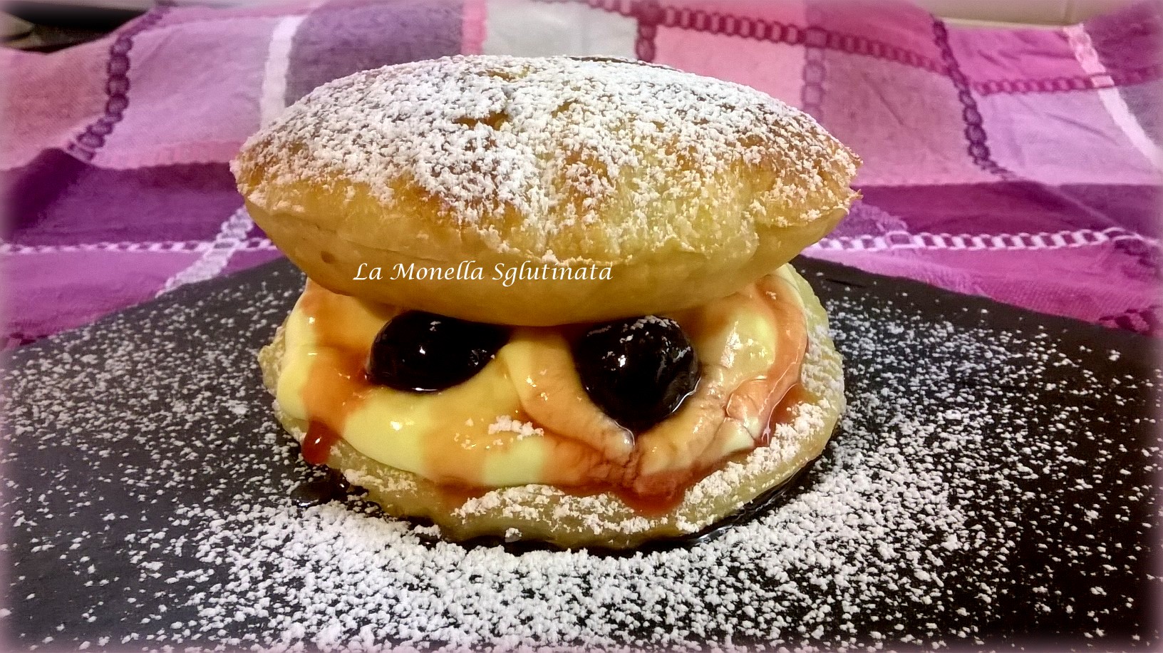 Sfogliatelle con crema chantilly e amarene senza glutine